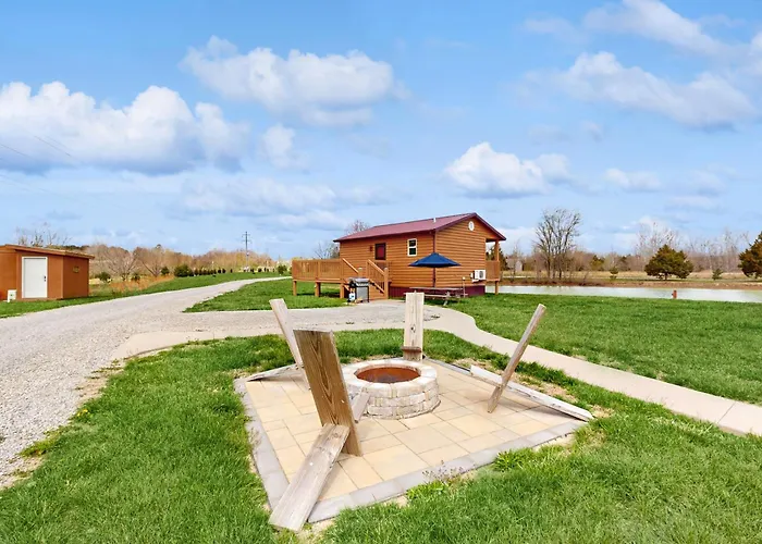 Pet Friendly! Couples Retreat In Southern Illinois Apartment *