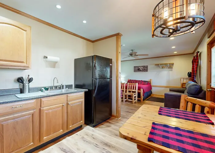 Apartment Pet Friendly! Couples Retreat In Southern Illinois *