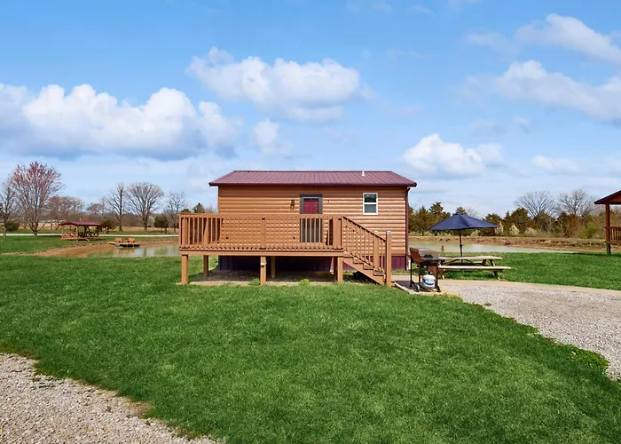 Pet Friendly! Couples Retreat In Southern Illinois Etherton