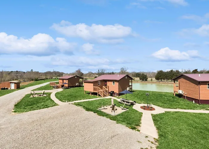 Pet Friendly! Couples Retreat In Southern Illinois Apartment Etherton